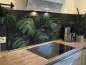Preview: Spritzschutz Küche Aluverbund Monstera Blätter Preview: Spritzschutz Küche Aluverbund Monstera Blätter