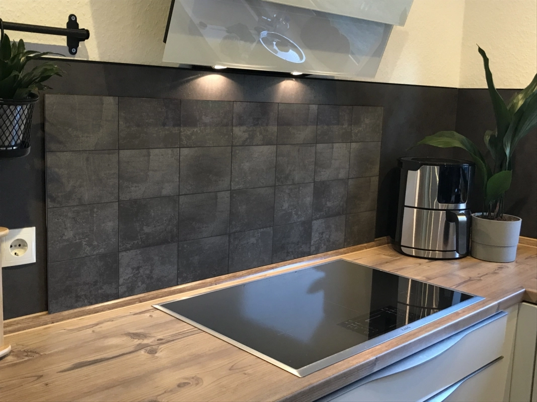 Spritzschutz Küche Acrylglas Anthrazit Betonfliesen