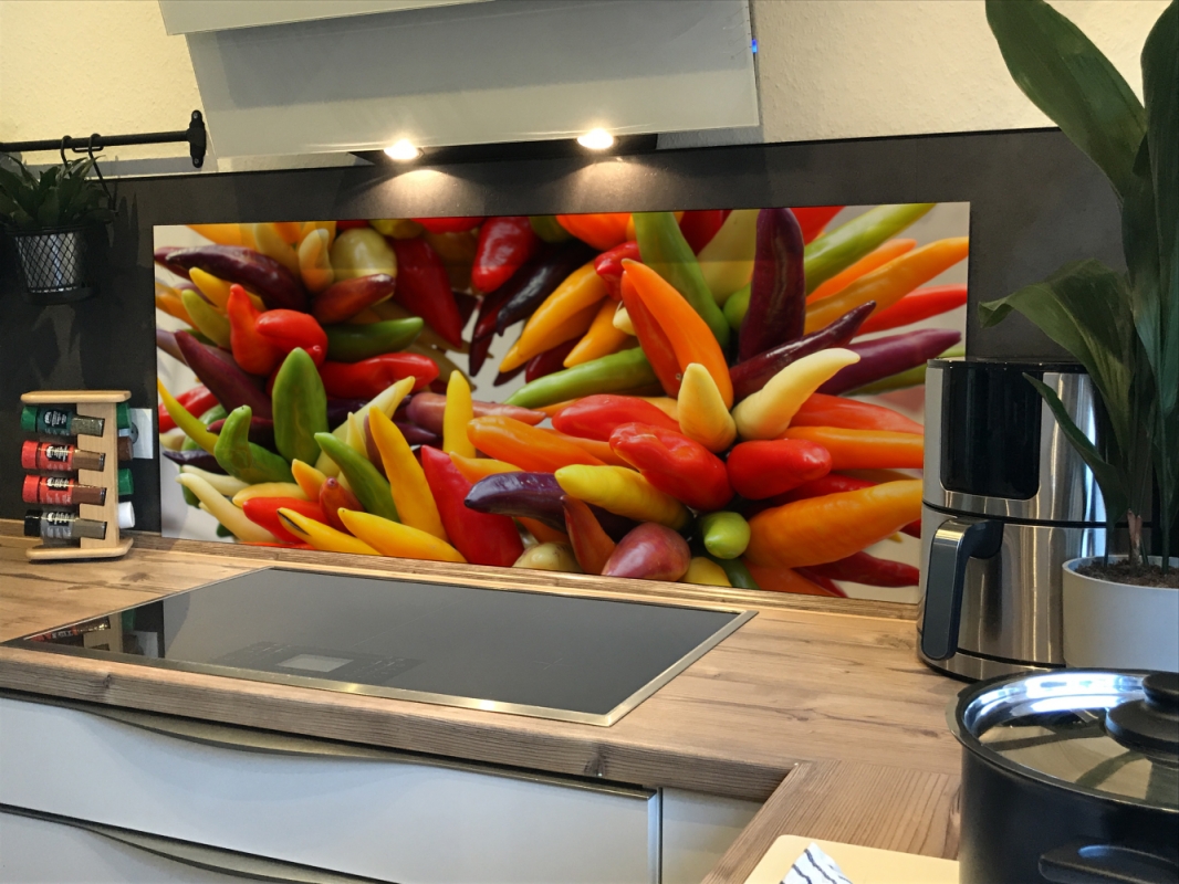 Spritzschutz Küche Hartschaumplatte Bunte Chilischoten Spritzschutz Küche Hartschaumplatte Bunte Chilischoten