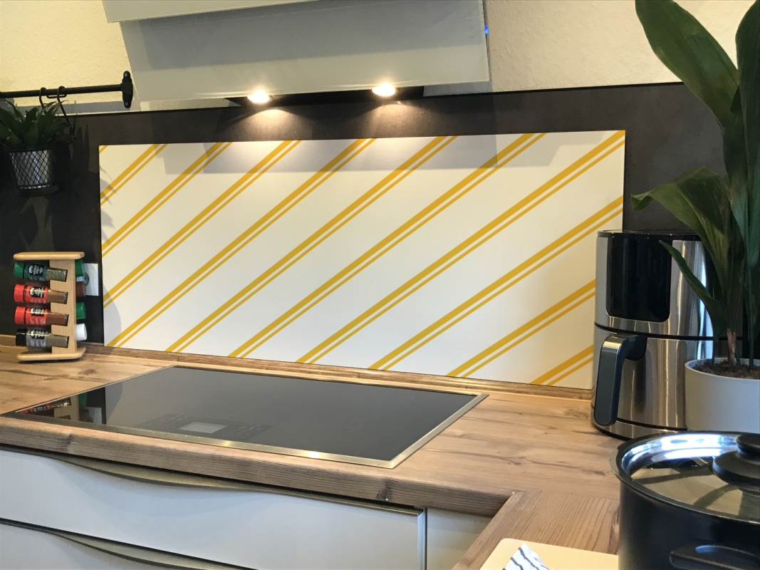 Spritzschutz Küche Diagonale Linien Höniggelb Spritzschutz Küche Diagonale Linien Höniggelb